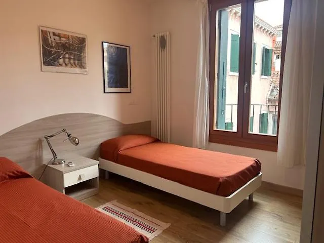 Apartament Ca' Ruffoni Terrace Wenecja